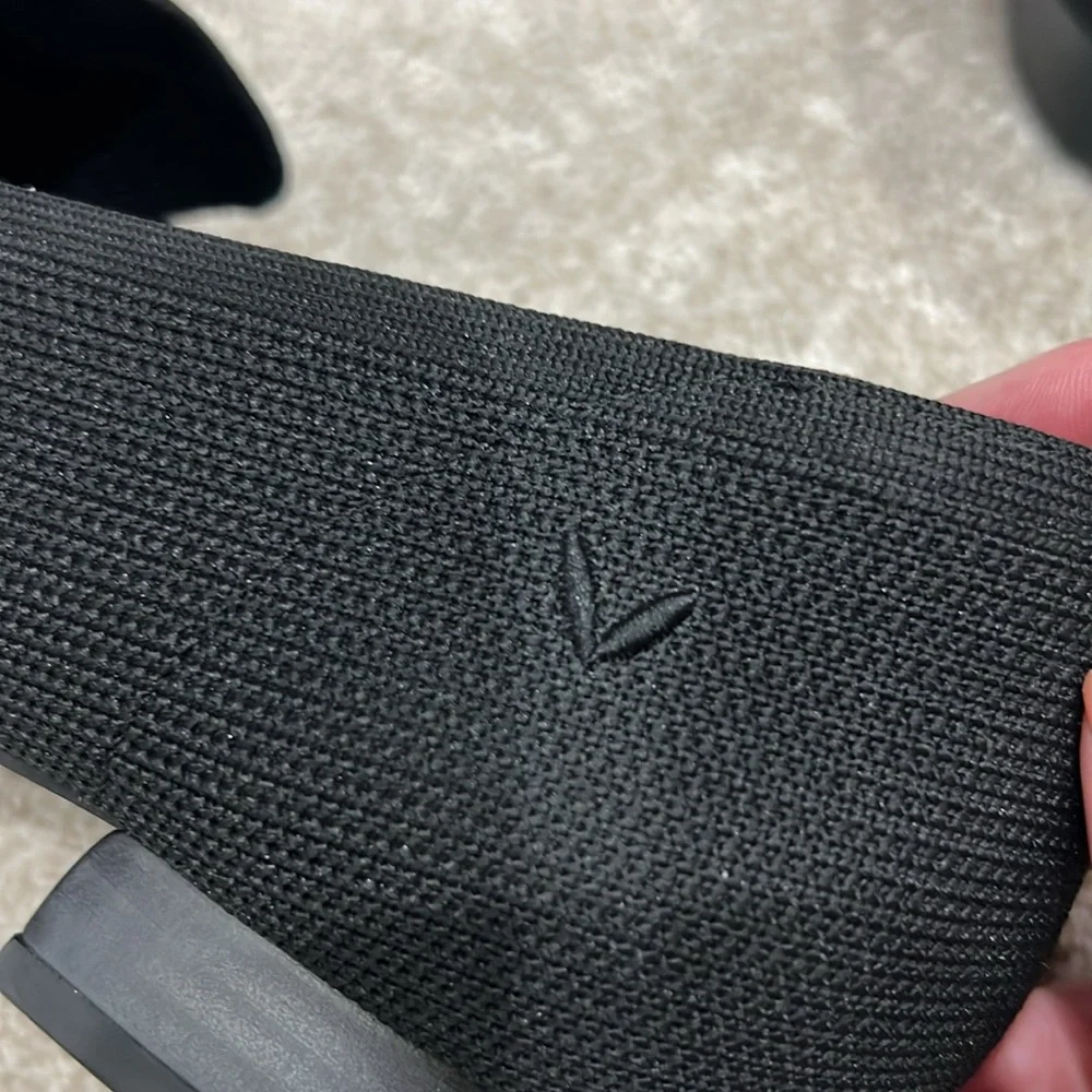 Vivaia square toe block heel loafer - pristine.  Size 9 - Picture 6 of 12